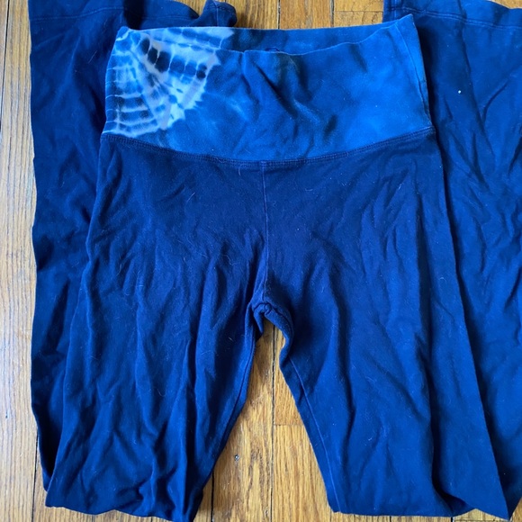 SOLOW Pants - Navy Tie Dye SOLOW Yoga Pants